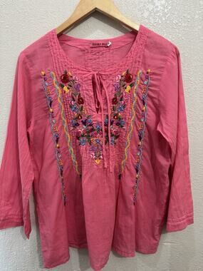 Johnny Was Pink Embroidered Floral Stitched Vneck Bohemian Tunic Top Size S